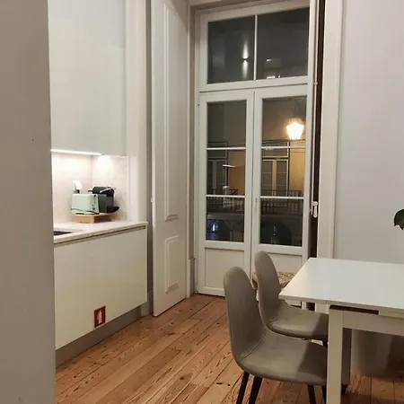 Guest house Grande Com Varanda, Wc Partilhado Lisbon